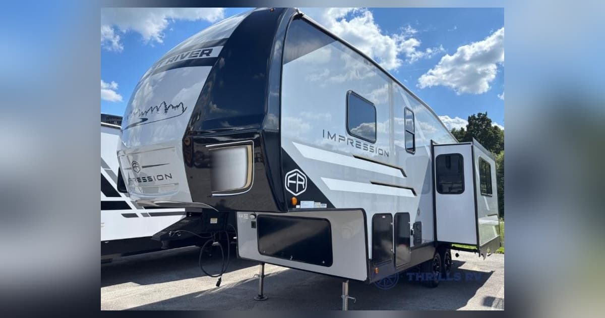 Thrills RV Expands Family Camping Options with New Heritage Glen 356QB Fifth Wheel