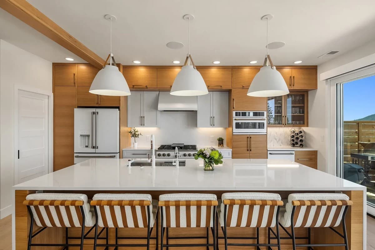 Sammamish Contractor Higgason Homes Delivers Full-Range Remodeling Services from Cabinet Updates to Complete Renovations