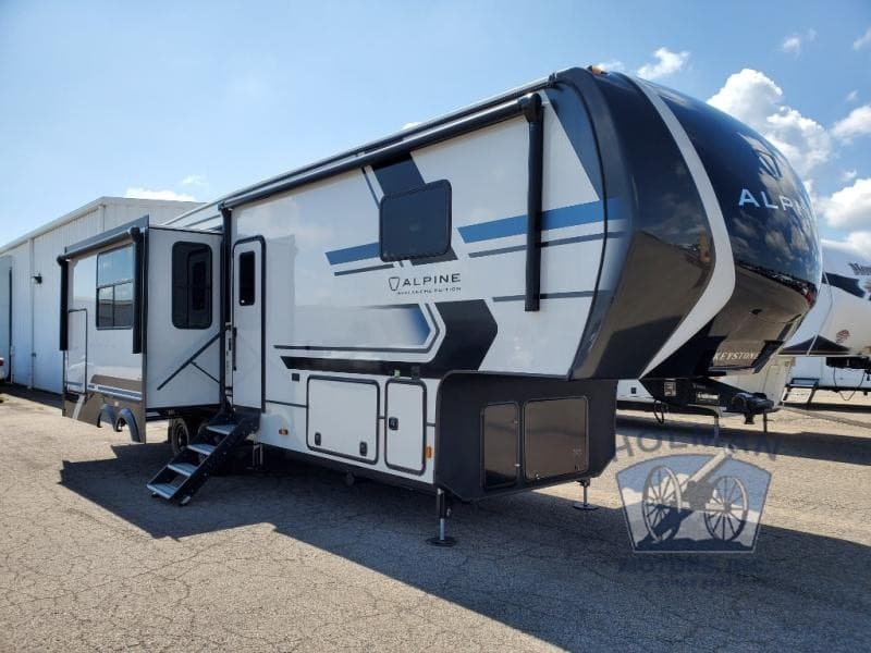 Holman RV Expands Inventory in Batavia, Ohio, Adds Keystone Avalanche Models and Financing Assistance